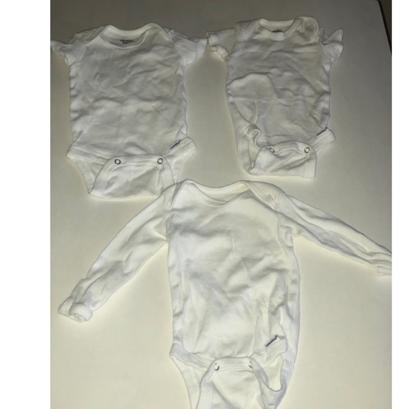 Gerber Other - Gerber organic cotton bodysuits